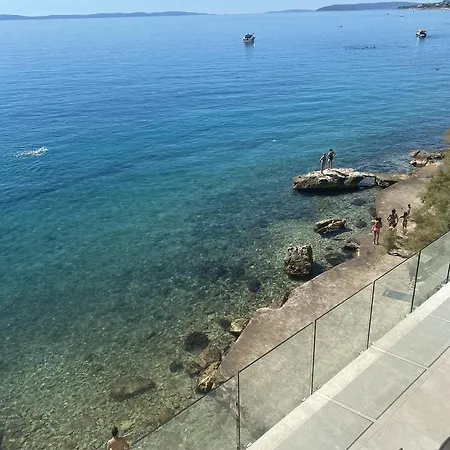 Epetium Beach Villa * Σπλιτ