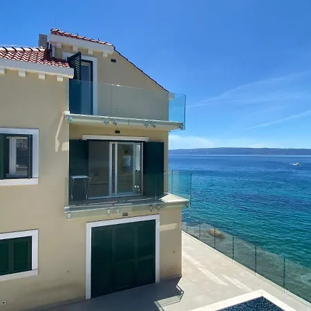 Epetium Beach Villa Appartement *