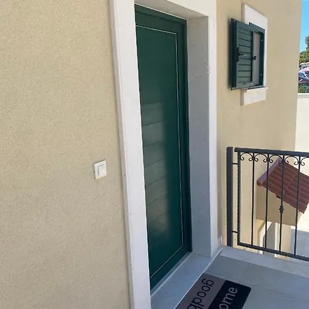 Epetium Beach Villa Σπλιτ