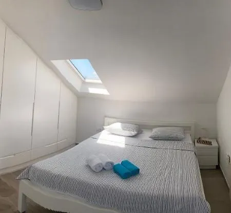Epetium Beach Villa * Σπλιτ