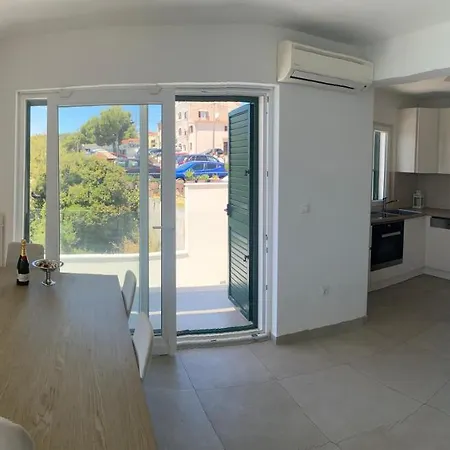 Epetium Beach Villa Appartement *