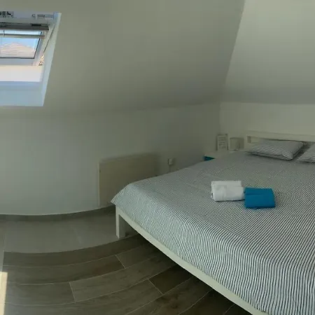 Epetium Beach Villa * Σπλιτ