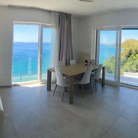 Epetium Beach Villa Appartement *