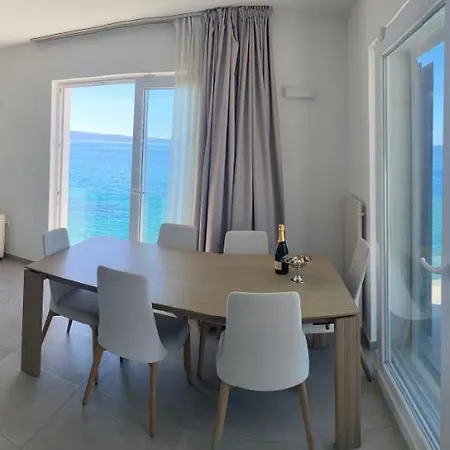 Epetium Beach Villa Σπλιτ